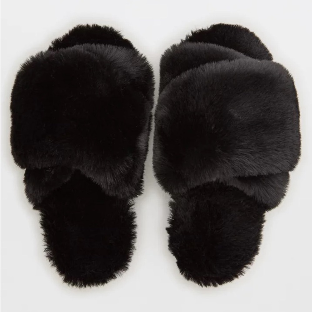 aerie Black Faux Fur Slide Sandals 7